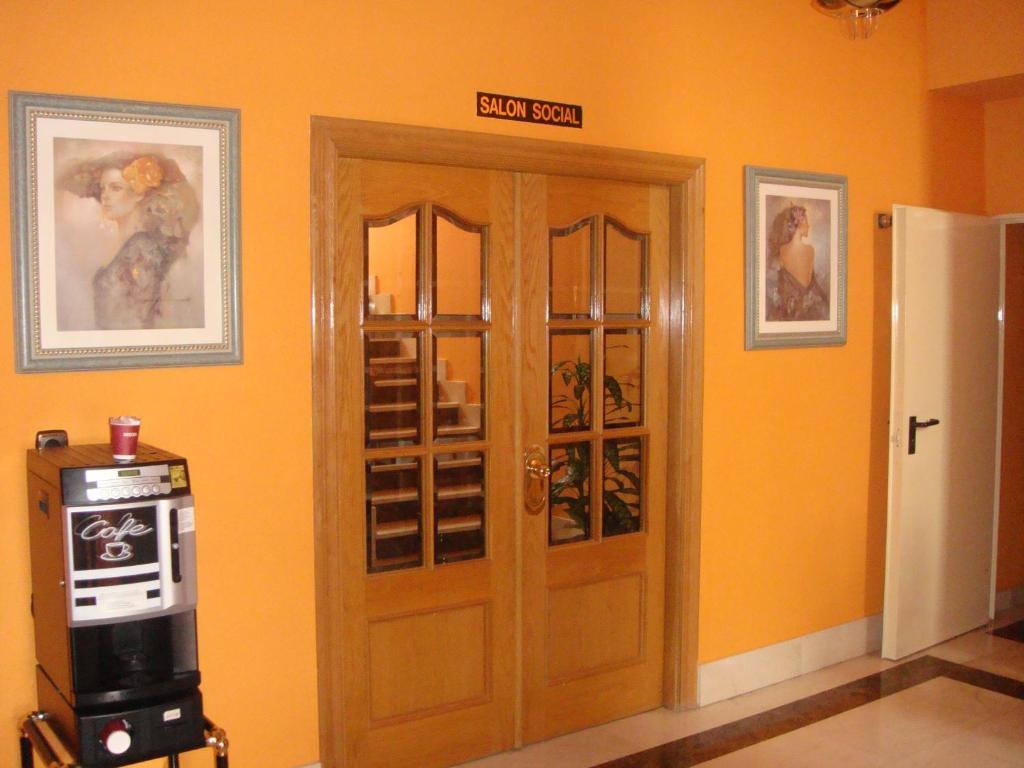 Hostal Serpol Palencia Exterior photo